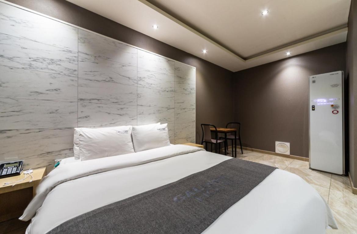 Gallery Hotel Gwangju Metropolitan City Екстер'єр фото