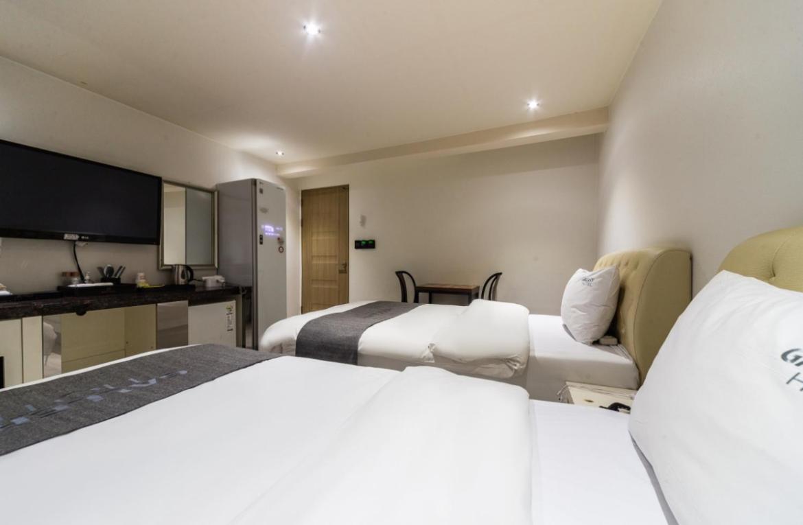 Gallery Hotel Gwangju Metropolitan City Екстер'єр фото