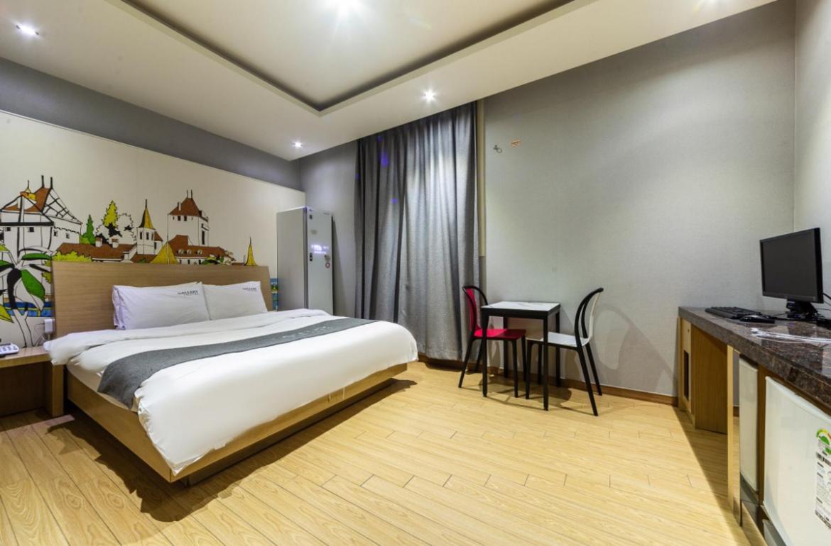 Gallery Hotel Gwangju Metropolitan City Екстер'єр фото