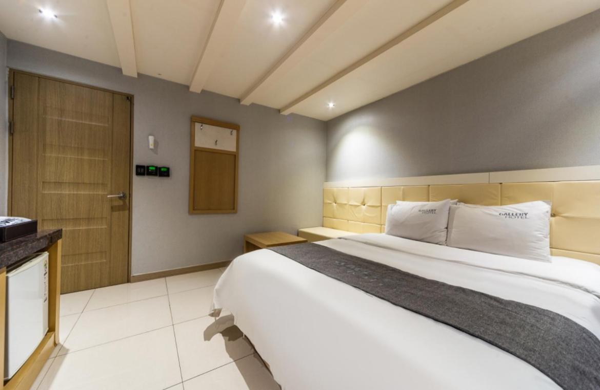 Gallery Hotel Gwangju Metropolitan City Екстер'єр фото