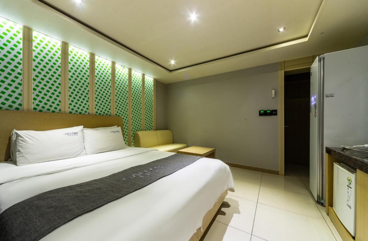 Gallery Hotel Gwangju Metropolitan City Екстер'єр фото