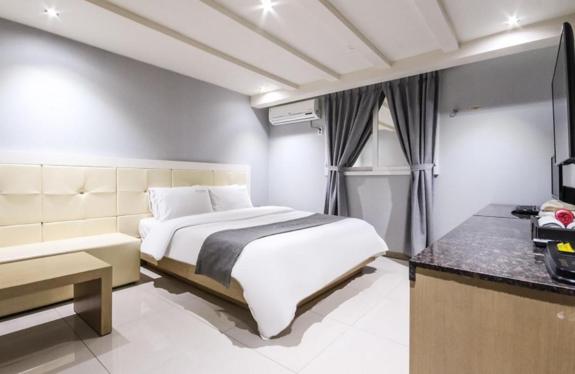 Gallery Hotel Gwangju Metropolitan City Екстер'єр фото